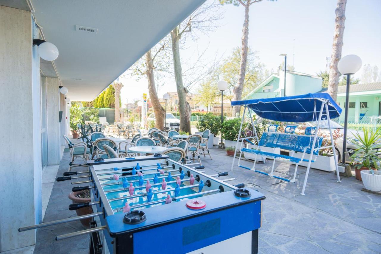 Hotel Mirage Bellaria-Igea Marina Bagian luar foto