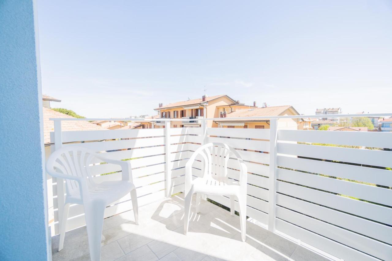 Hotel Mirage Bellaria-Igea Marina Bagian luar foto