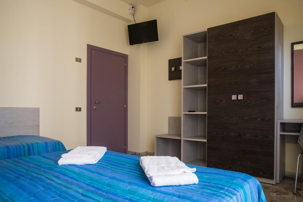 Hotel Mirage Bellaria-Igea Marina Bagian luar foto