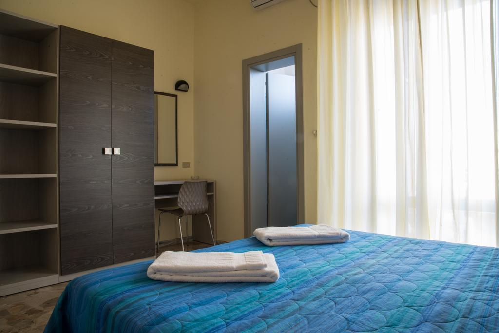 Hotel Mirage Bellaria-Igea Marina Bagian luar foto