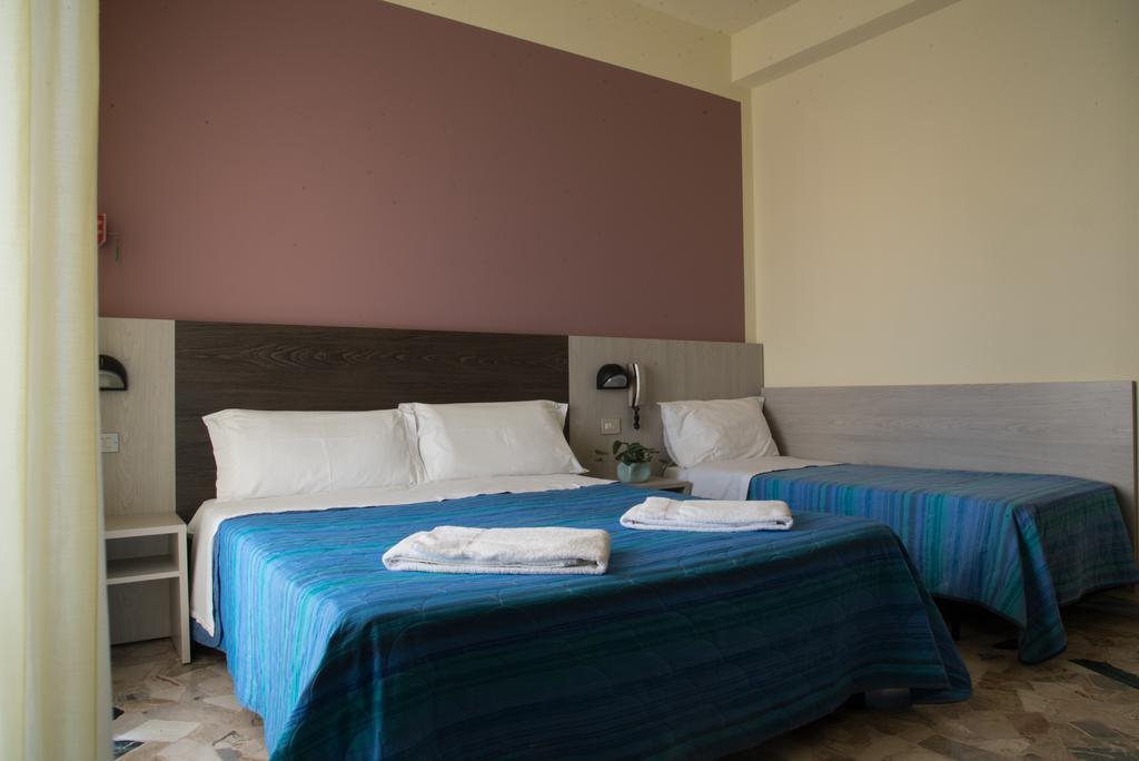 Hotel Mirage Bellaria-Igea Marina Bagian luar foto